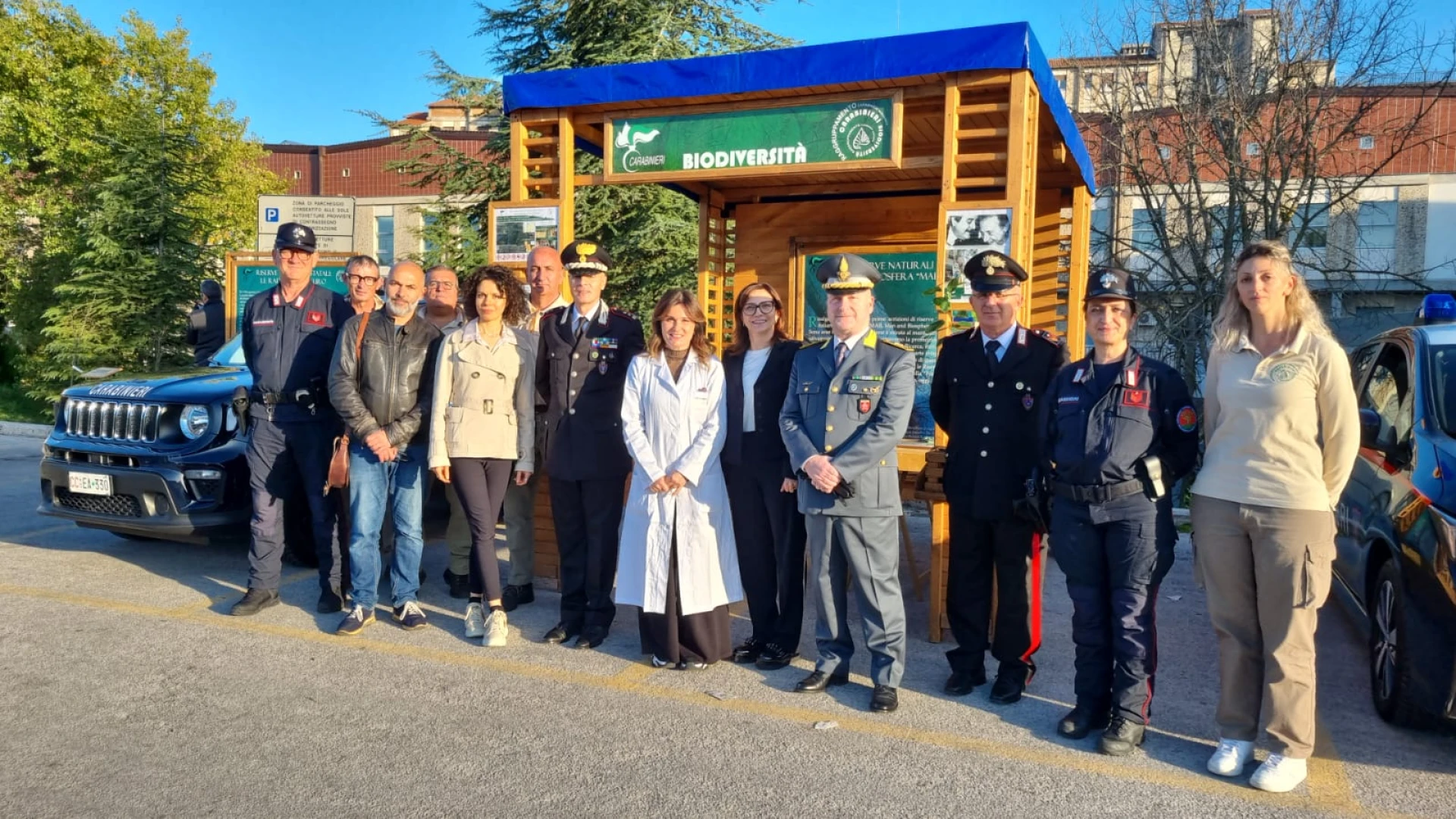 Campobasso: il reparto Carabinieri di Isernia mette a dimora due nuovi alberi nell'area verde dell'ospedale Cardarelli di Campobasso